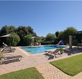 4 bedroom villa with pool, Chalikounas, sleeps 8